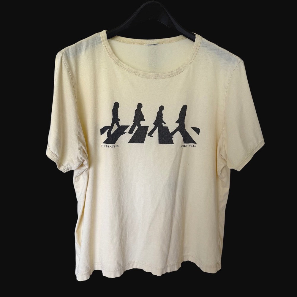 2006 The Beatles Abbey Road T-Shirt XL Pale Yellow Short Sleeve Tee